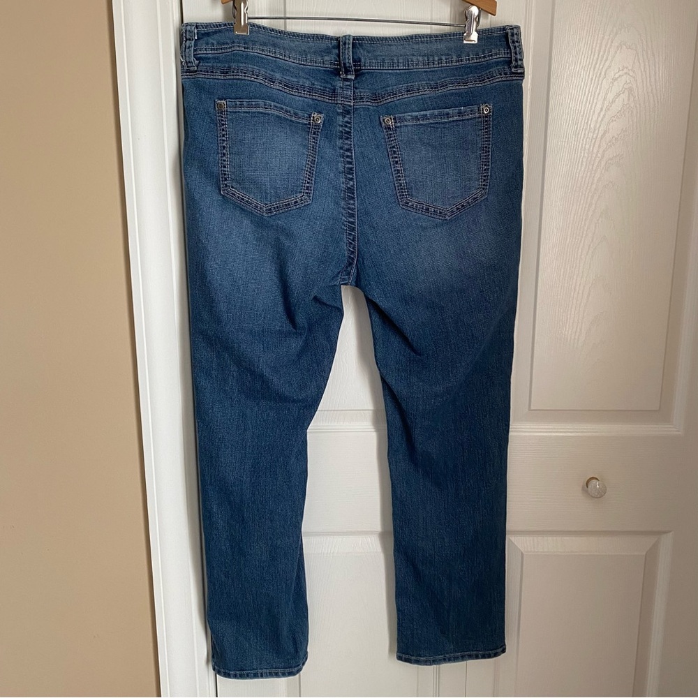 Faded Glory Straight Leg Denim Blue Jeans 20W Medium Wash Mid Rise